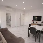 Chiaia Arcoleo House - Anita