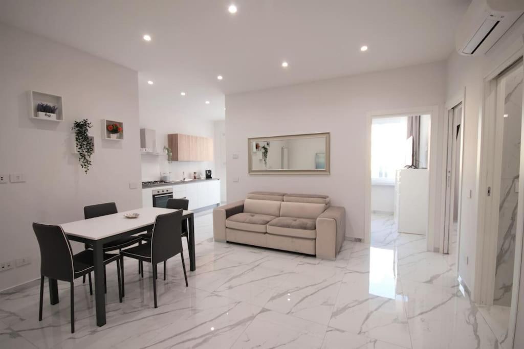 Chiaia Arcoleo House - Anita *